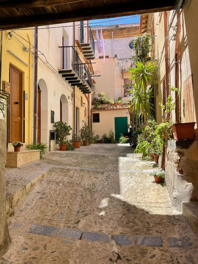Appartamento La Nicchia Cefalù Esterno foto